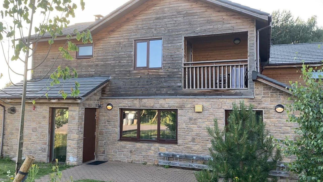 4 Bedroom New Style Lodge with Games room | Center Parcs Sherwood Forest