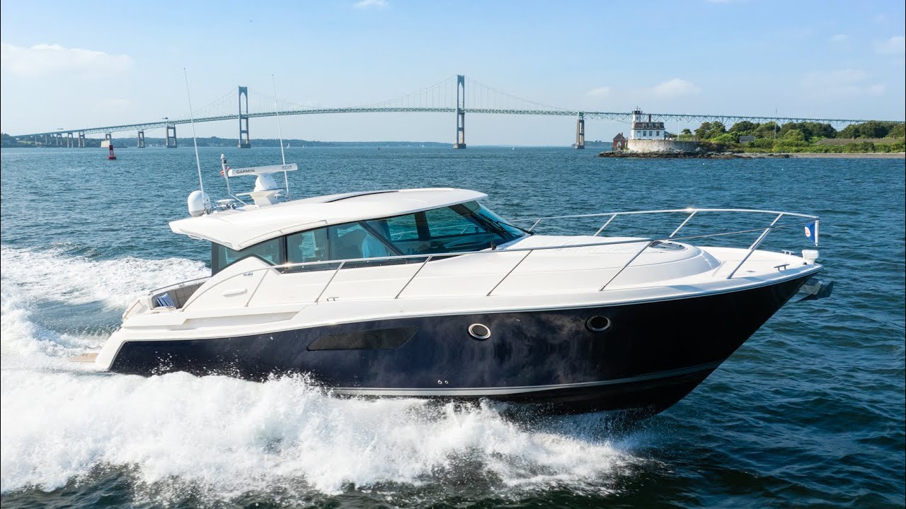 2017 Tiara 44 Coupe