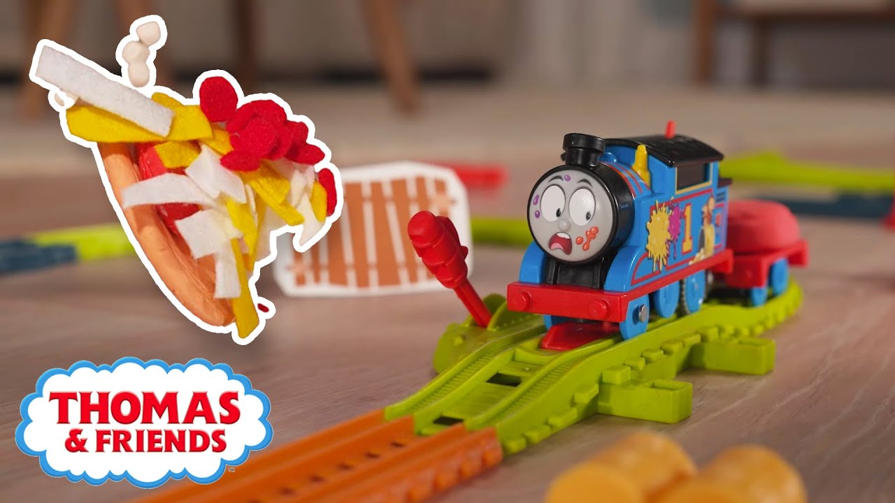 Thomas and the FLYING PIzza! | Watch Out Thomas