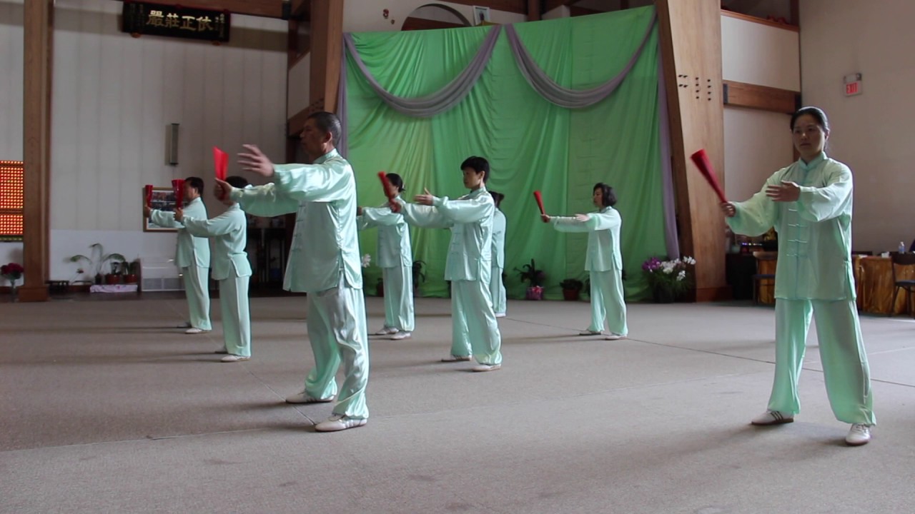 Tai Chi Fan Dance