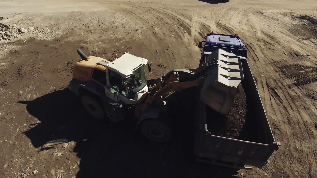 Schieferer Bau GmbH aus der Luft - Ihr Spezialist f&uuml;r Erdbau & Transporte