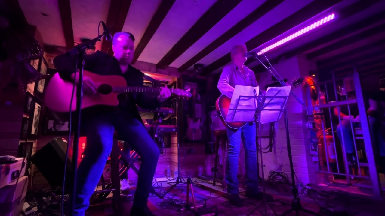 Steve Overland Jim Kirkpatrick Jem Davis (FM) - Sunlight - Barnoldswick 30th December 2023