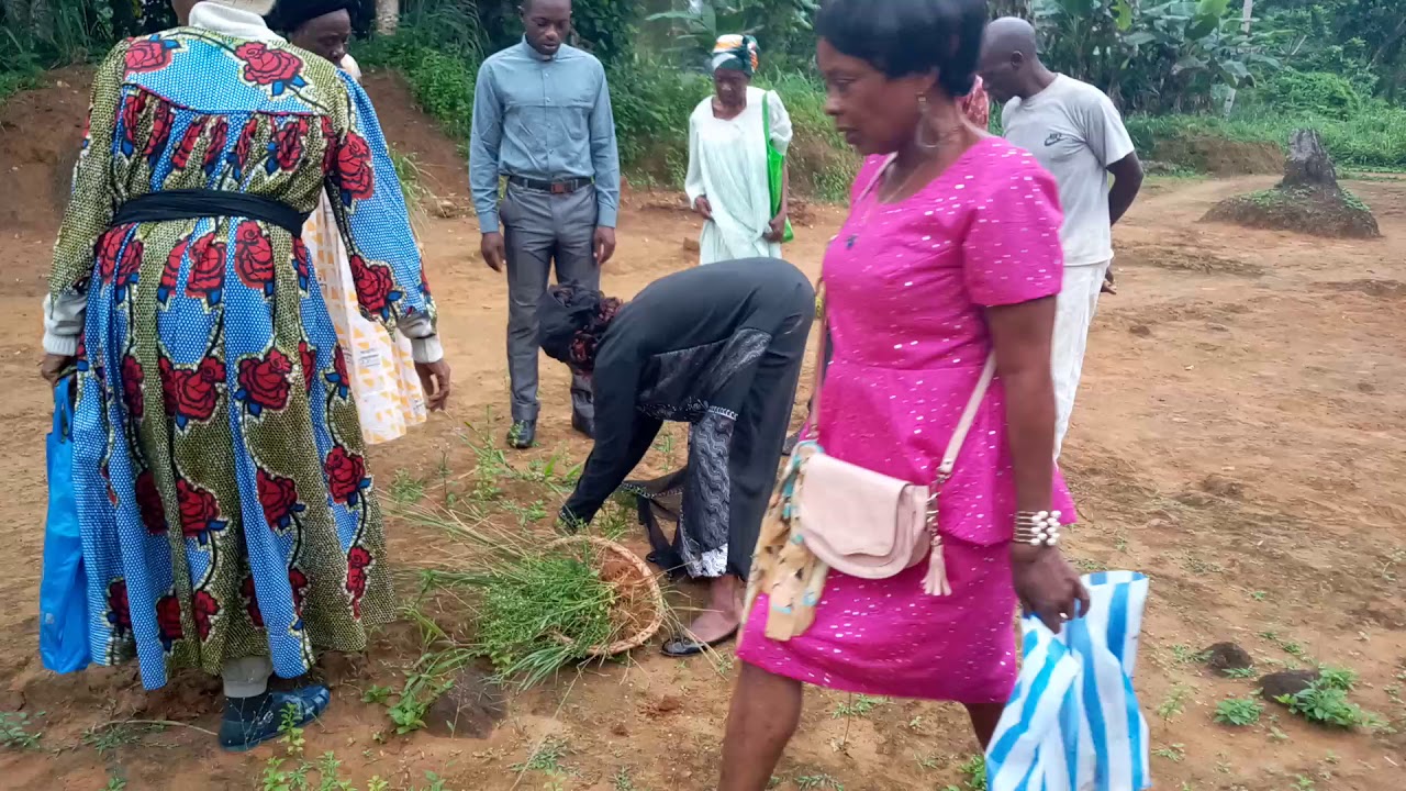 La tradition au Cameroun en particulier chez les Bassas village Ngongos