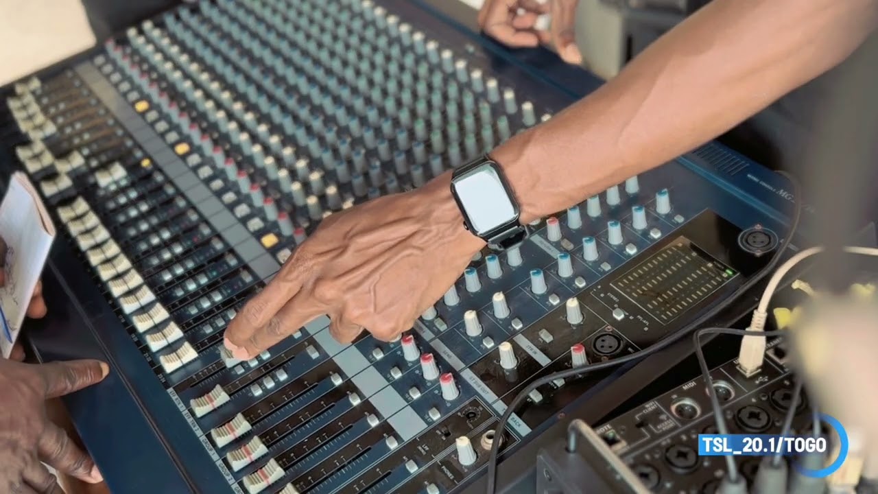 Utilisation des effets sur la console analogique yamaha mg32fx (#analog )