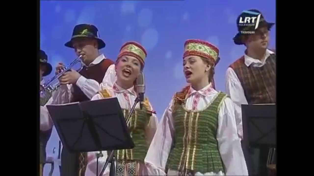 Linksmuolė - „Užia vėjas virš klevo šakų“