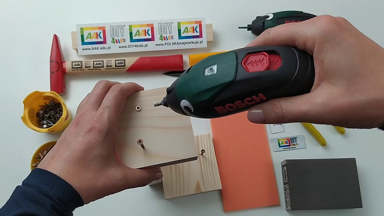 ŁÓŻKO z drewna • instrukcja 8/32 • #POLSKAmajsterkuje • Majsterkowanie dla dzieci