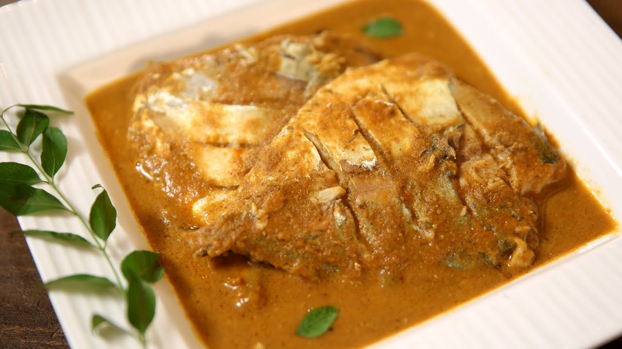 Fish Gassi Recipe | Mangalorean Style Pomfret Curry at home | Masala Trails