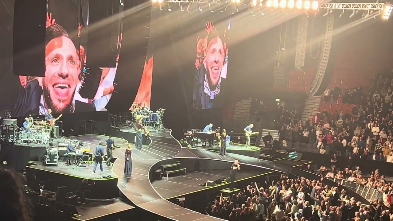 Eros Ramazzotti 'Piu Bella Cosa', live at Gothenburg, Scandinavium