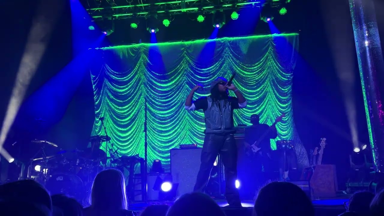 Leon Thomas - Crash & Burn Live | Mutts Don’t Heel Tour Denver 