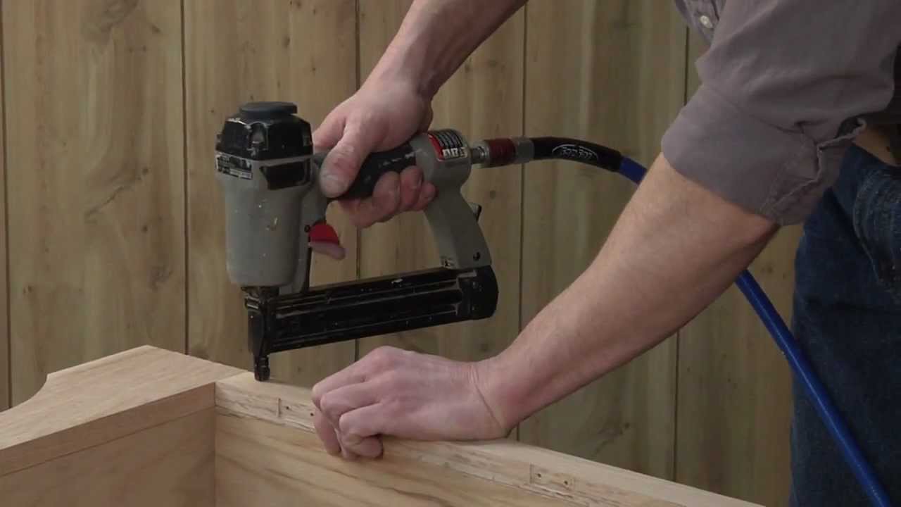 Woodworking Around the Home with the Neighborhood Carpenter - 02 Bookshelf Upgrade