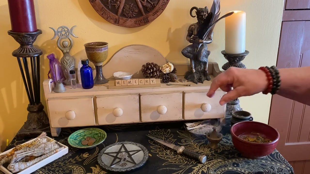 Keeping Your Altar Alive: Create and Maintain Your Witch's Altar