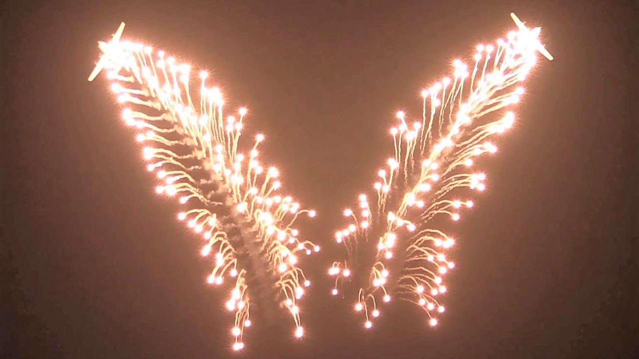 Avalon Airshow - Stunning flare drop by two RAAF Hercules