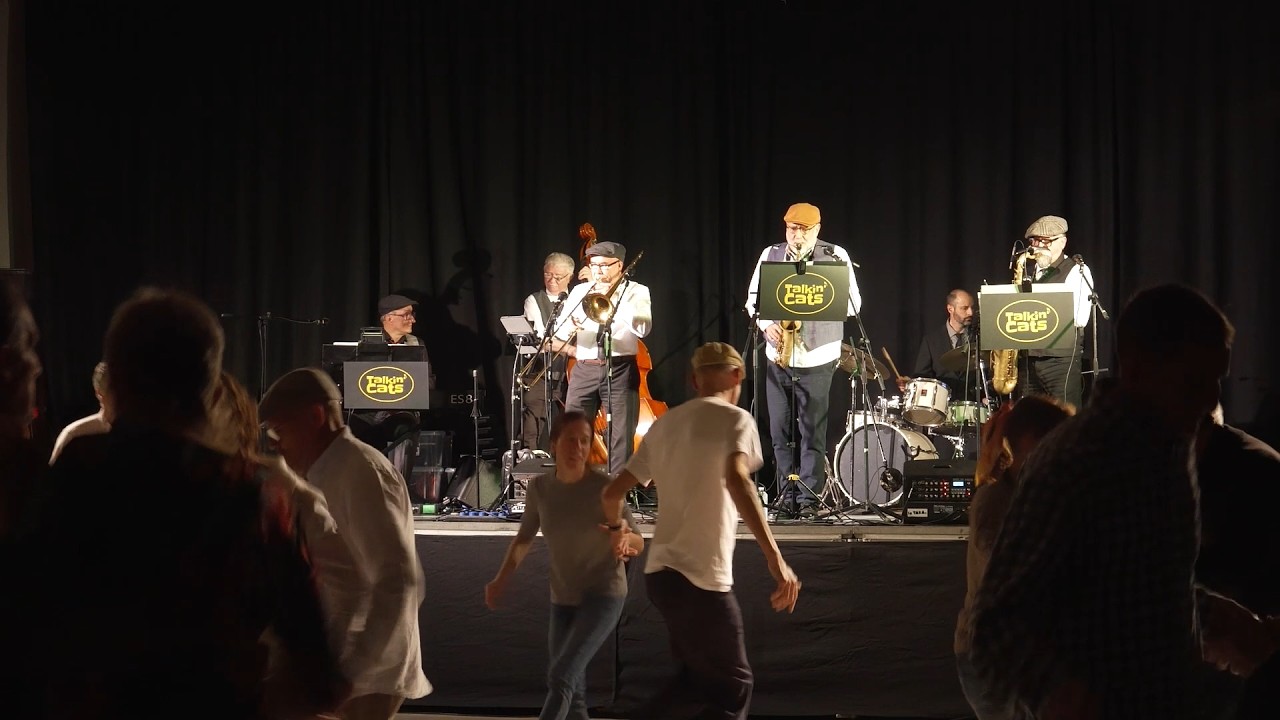 El grup Talkin' Cats evoca el swing en un concert a la Fàbrica