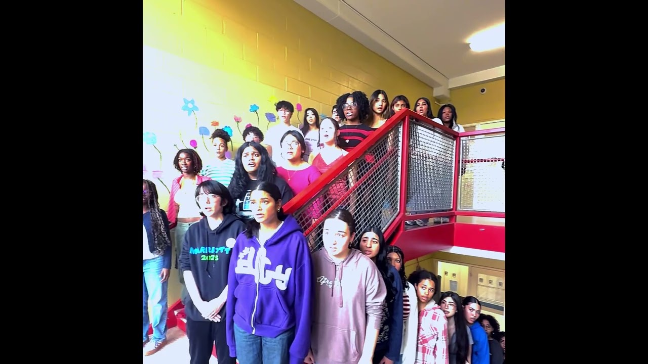 Stairwell Sing: “Shenandoah” (Erb) – Edison High School Choir