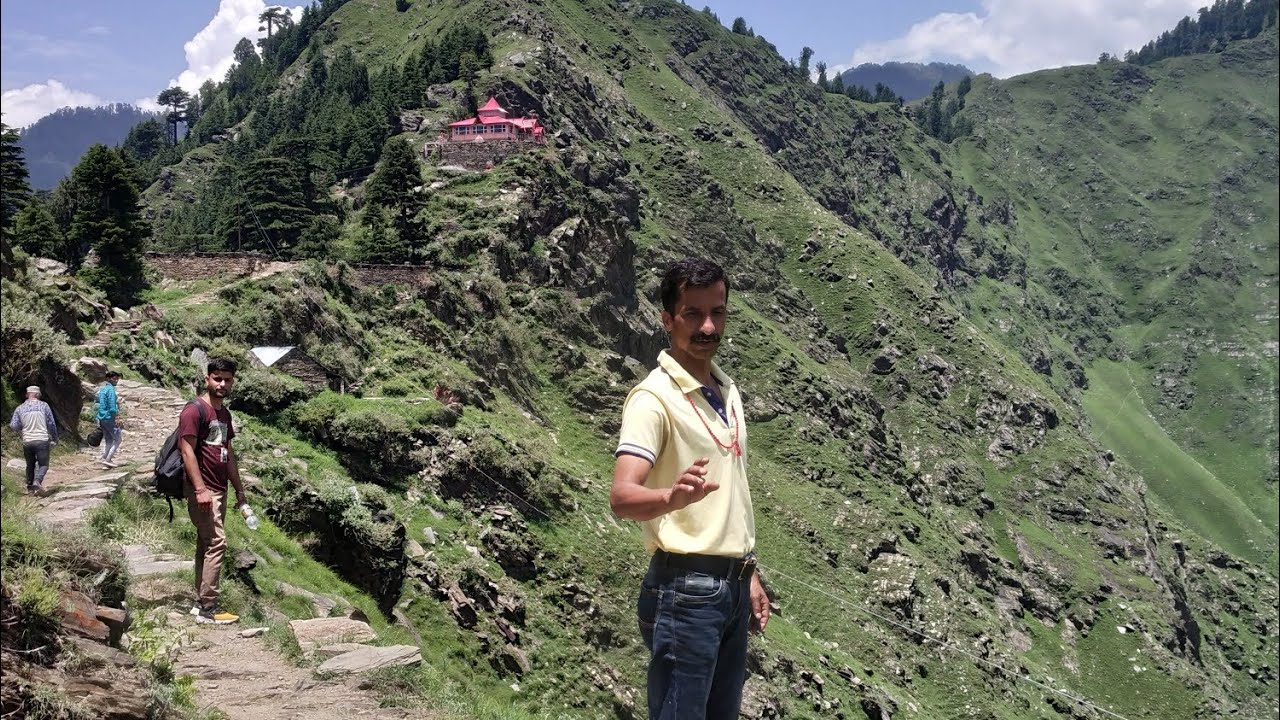 BANAGEI  MATA MANDIR GAGGLA DHULARA TANETHI DHAR CHAMBA HIMACHAL माता के गुर या चेला