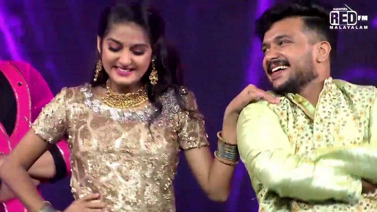 Anaswara Rajan | Jaathikkathottam | RMMA2019 | Viral Cuts | Red FM Malayalam