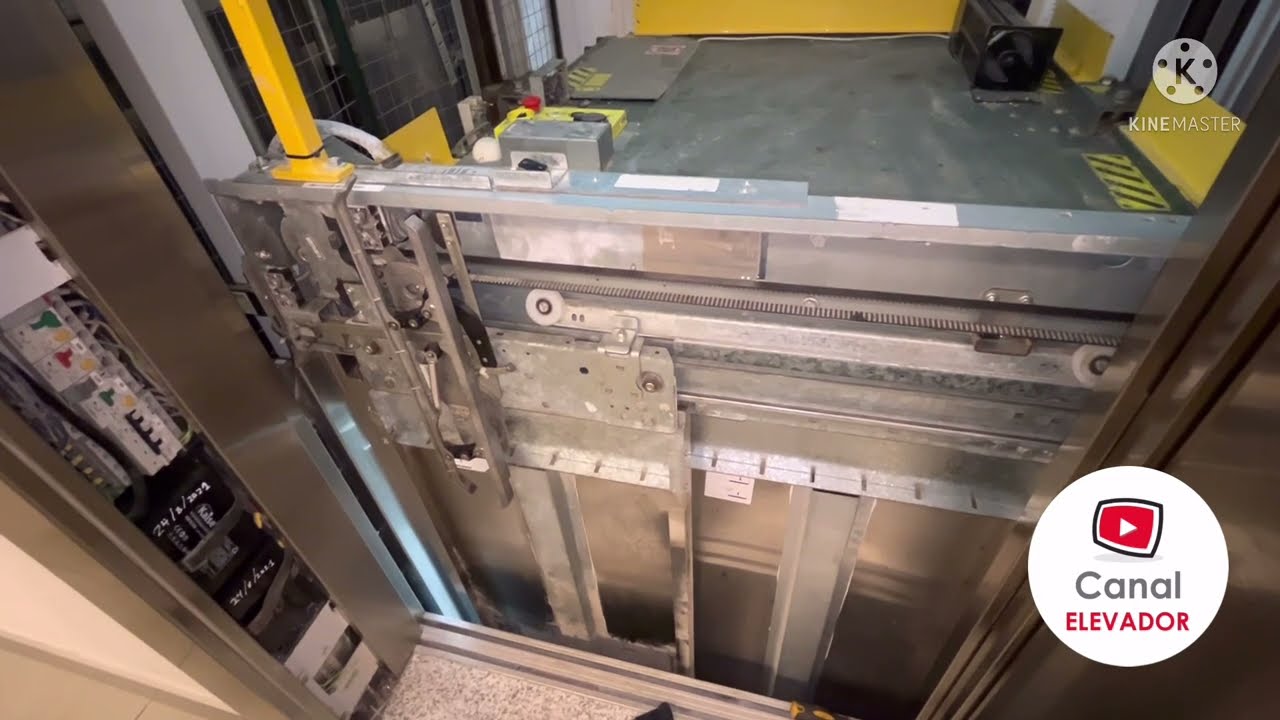 Manutenção Porta de cabina Elevador Schindler