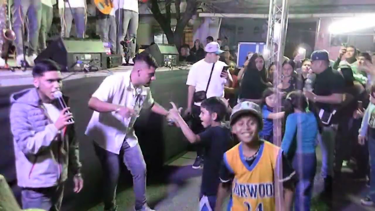 El Vallenato Mayor* Negro Gzz y Los Aferra2 Chumaito (dar)