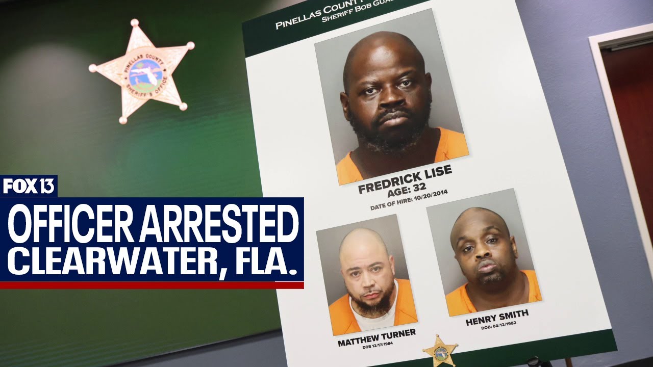 Narcotics detective charged with corruption