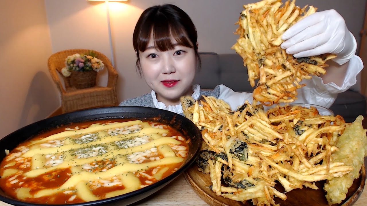 얼굴만한 천원짜리 튀김과 치즈 고구마무스 듬뿍 신전떡볶이 고추튀김 김말이 먹방 Sweet potato&Cheese Ttoekbokki  Mukbang Eating sound