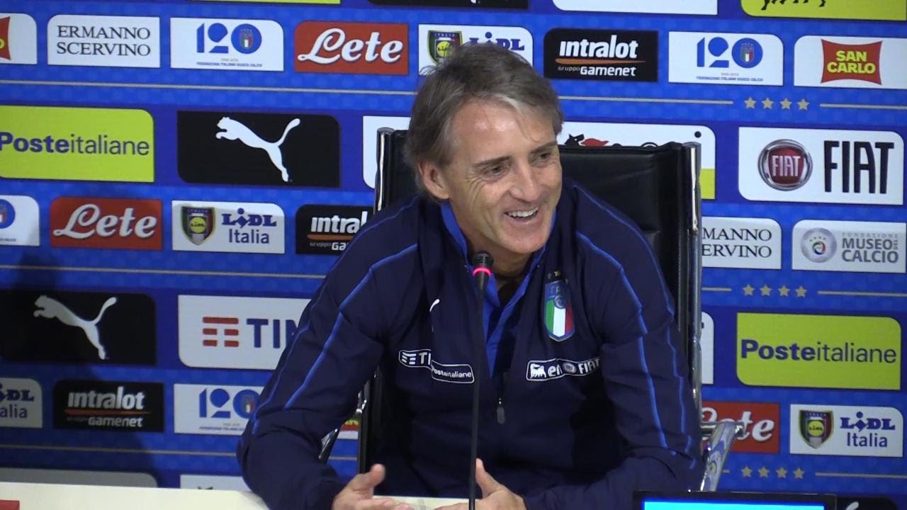 Nazionale: Mancini imita il 'Buongiorno mister' di Balotelli
