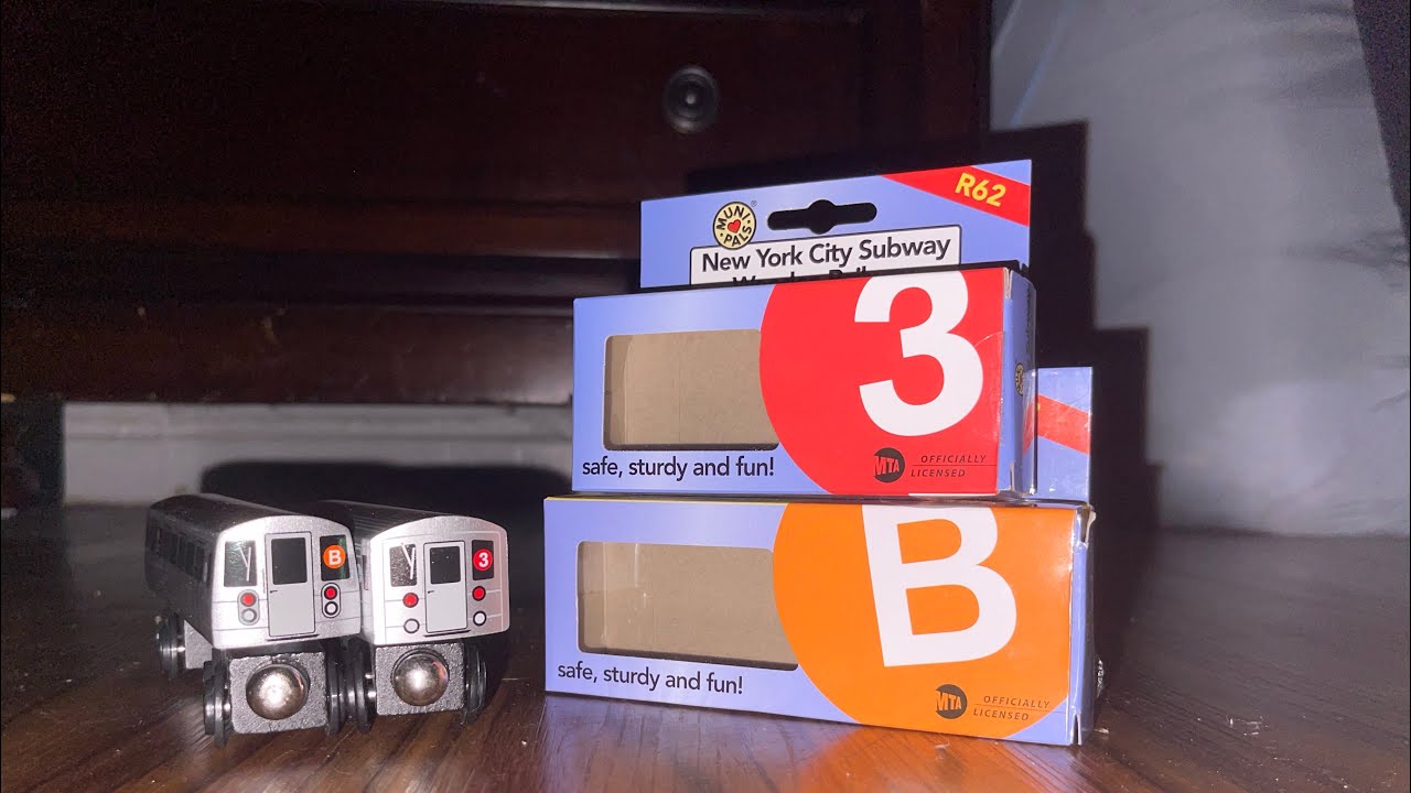 Muinpals: unboxing and the R68 (B) train and the R62 (3) train