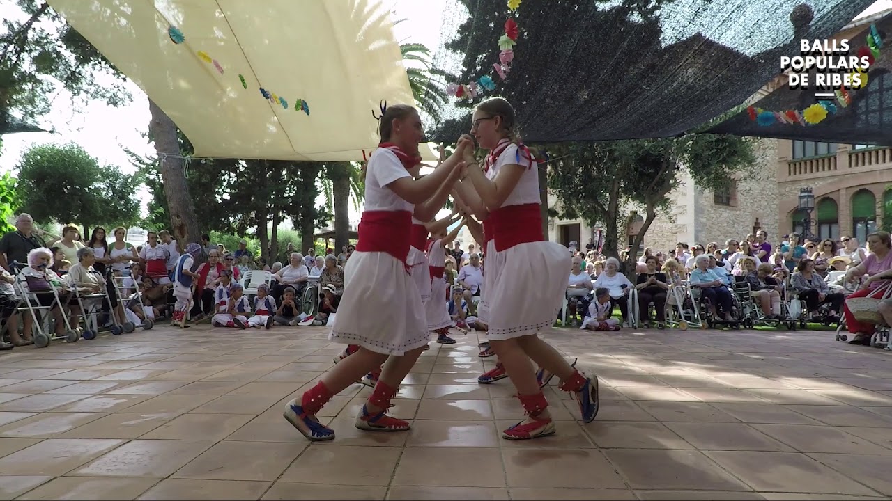 Exhibicions de les colles infantils al Redós | Cascavells Infantils