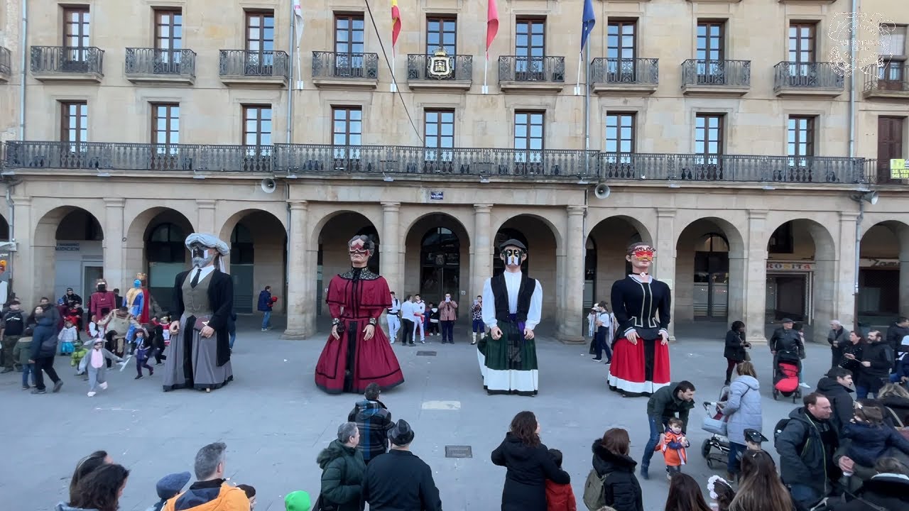 Gigantes de Asier Marco Erraldoiak | Carnavales 2024