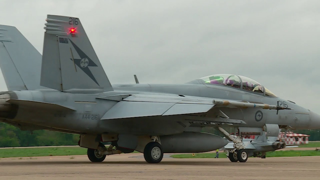 Exercise Thai Boomerang 19