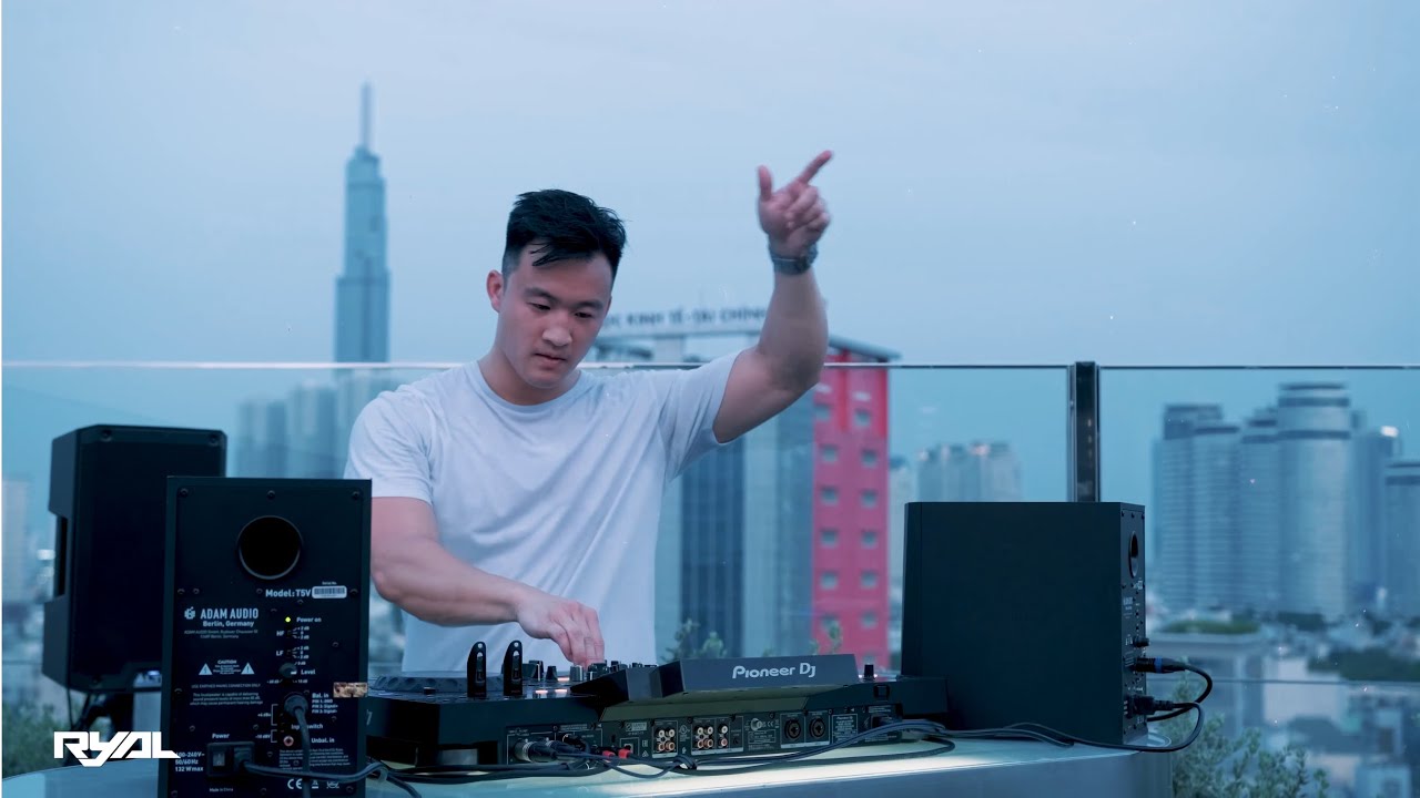 RyAL - LIVE | Sadboi x F*boi sessions Vol.2 @ Saigon Vietnam 2023