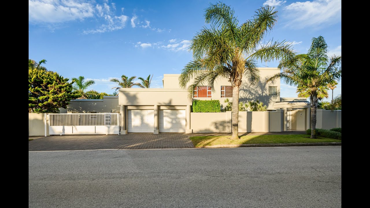 6 bedroom house for sale in Summerstrand | Pam Golding Properties