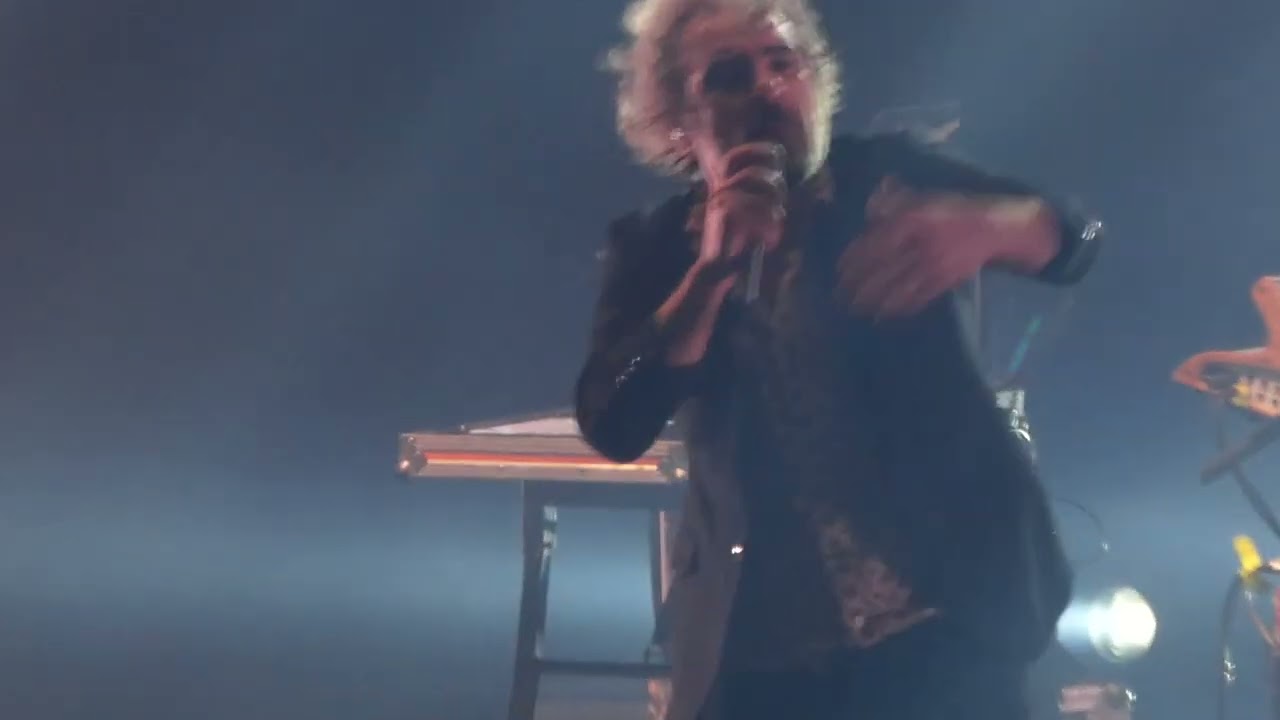 León Benavente. La Aventura.  22/11/2024. Razzmatazz. Barcelona