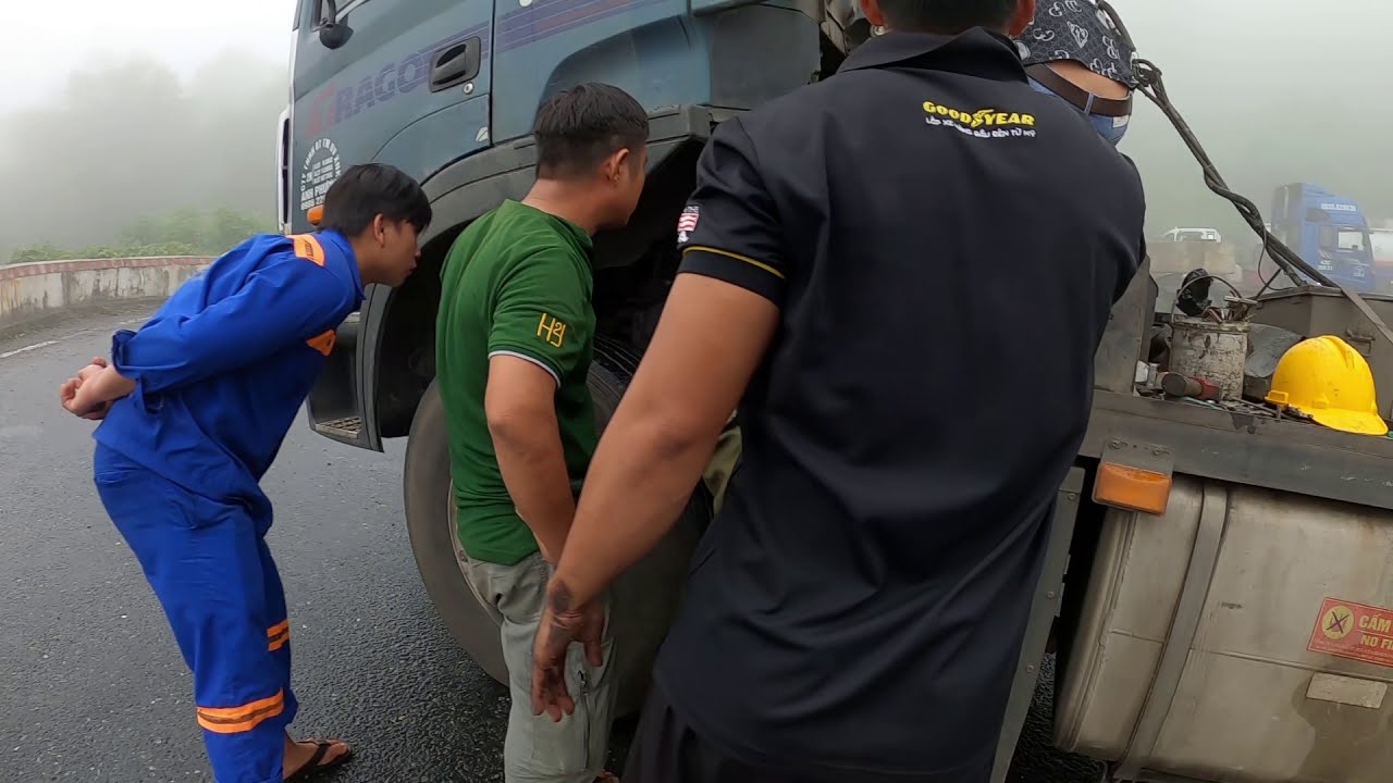 [P3] XE Ô TÔ ĐẦU KÉO QUA ĐÈO HẢI VÂN: Giải Cứu Xe HUYNDAI TRAGO ROMOOC Cực Khủng Qua Đèo Hải Vân