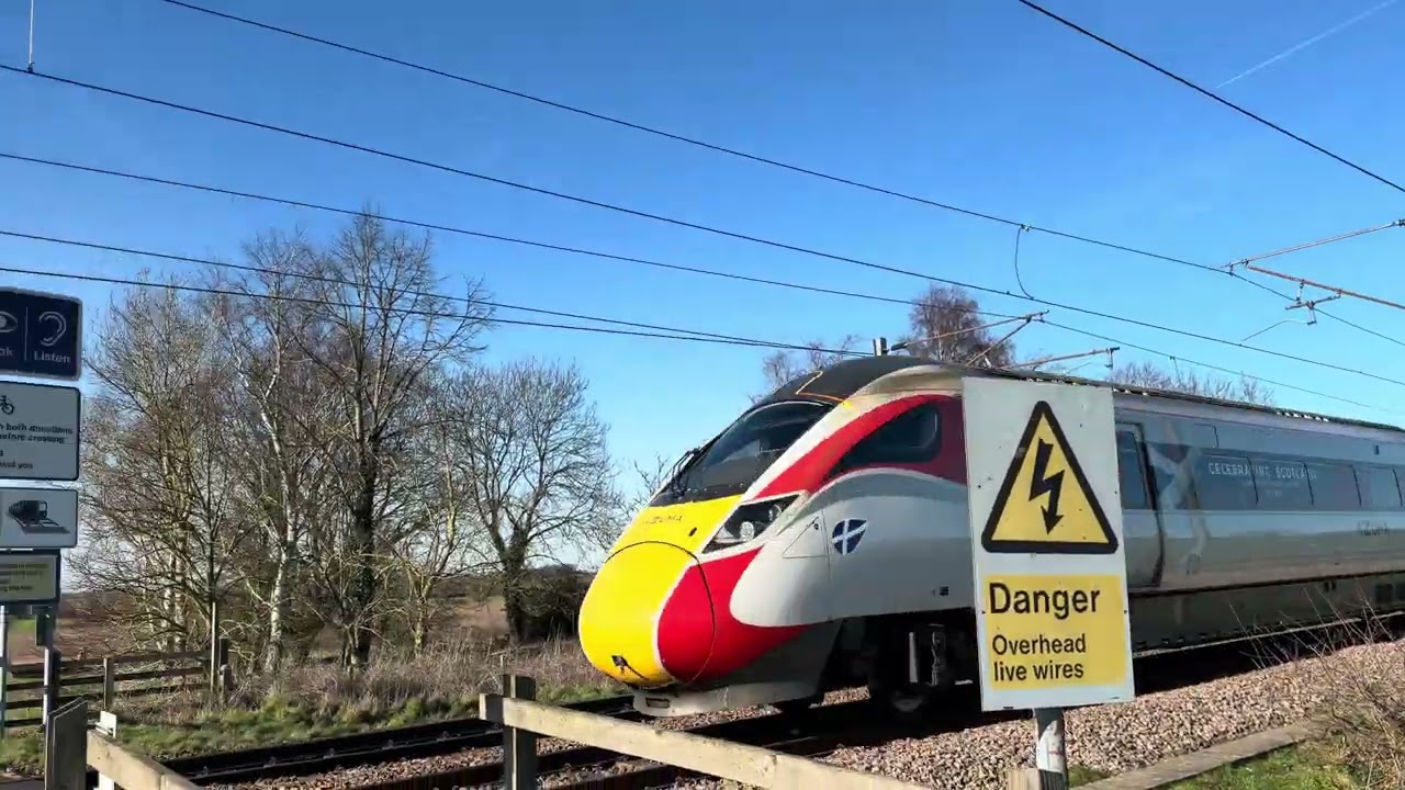 Trains on the East Coast Mainline 14th Feb - First time seeing 7 coach 225