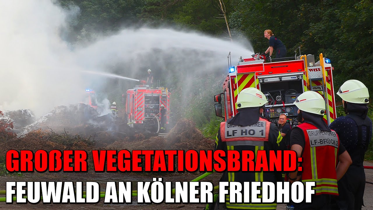 Großer Vegetationsbrand am Friedhof - Feuerwehr löscht mit zahlreichen Wasserwerfern | 13.07.2023