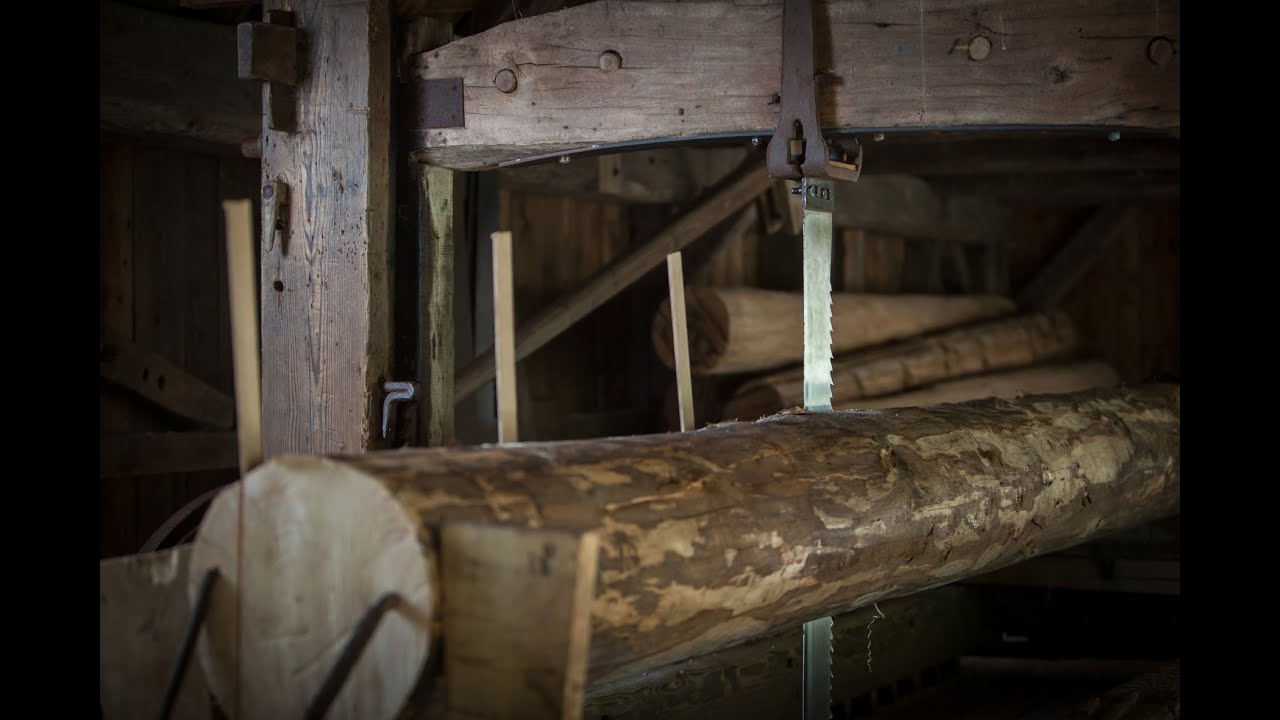 Vogtsbauernhof-Vorführung: Klopf- und Plotzsäge