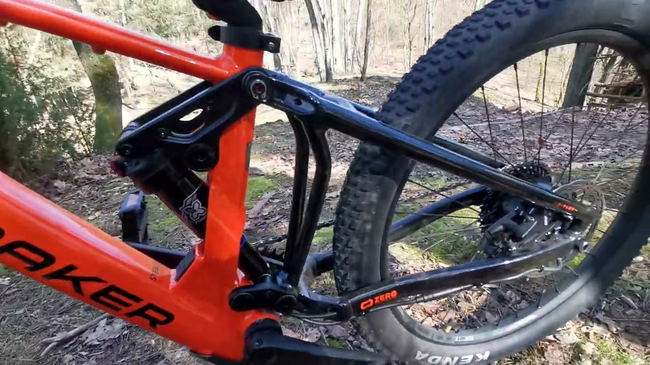 Mondraker F-Play 24. e-bike dziecięcy z napędem w kole firmy Mahle.