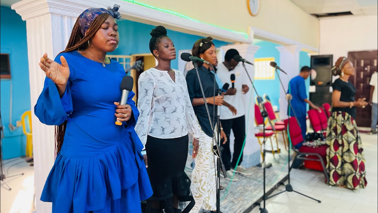 SUPER SUNDAY WORSHIP 🙏🏽..Join our Live Worship & Praise Sessons