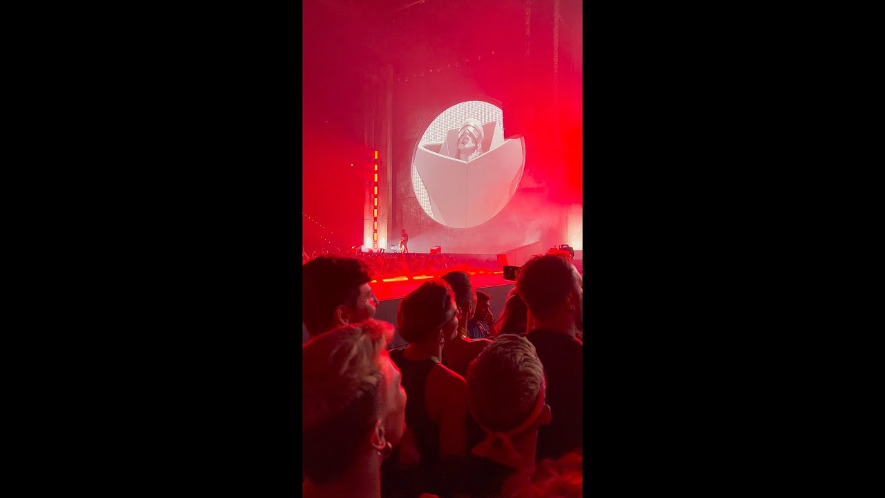 Lady Gaga - Intro & Bad Romance (Live at the Chromatica Ball [Düsseldorf])