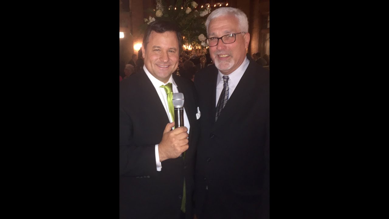 Bulls Legendary Announcer Ray Clay | Cafe Brauer