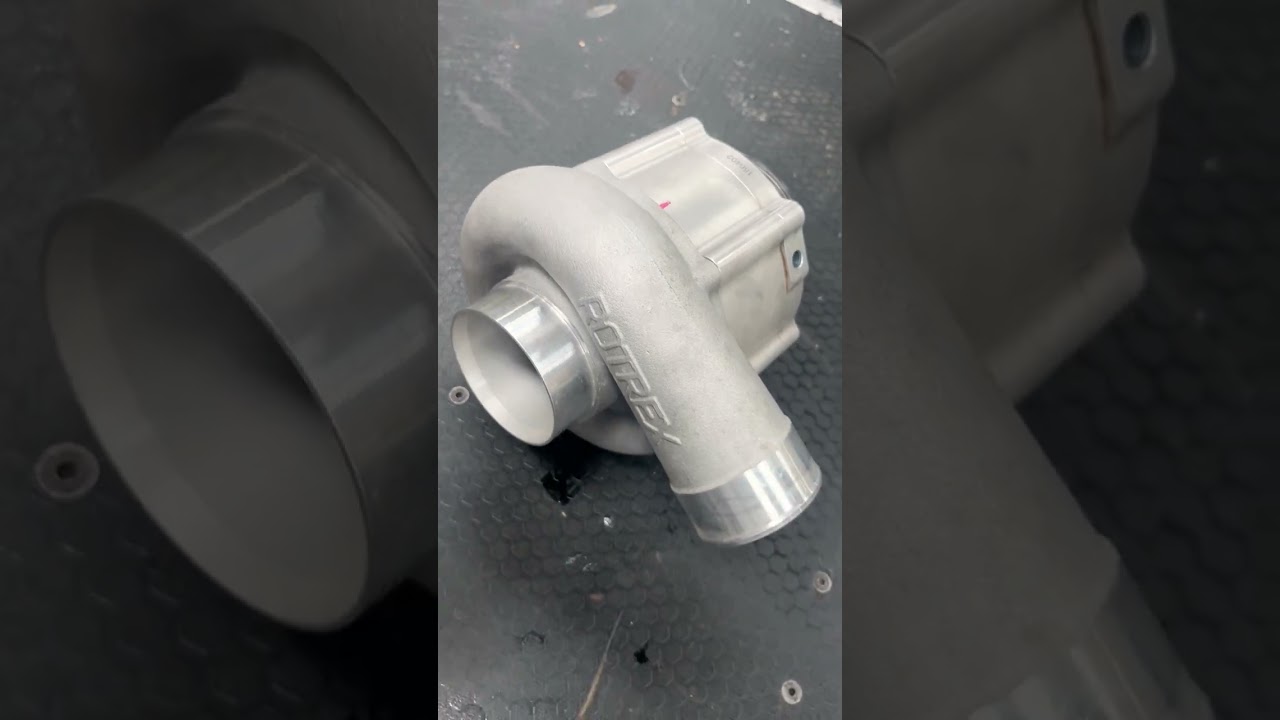 #TechTuesday E16: Listen to the whistle of the Rotrex centrifugal supercharger spinning at 90,000RPM