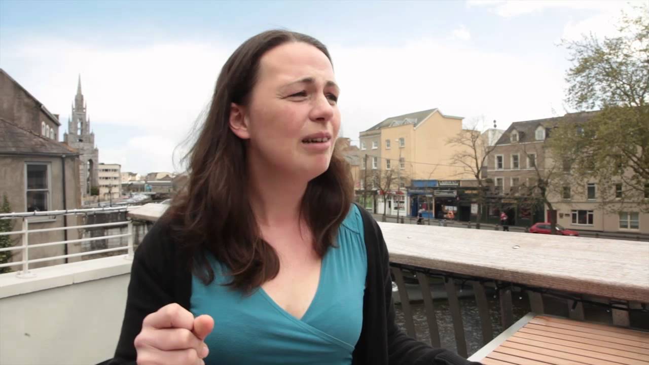 Balcony TV Cork sings Kila