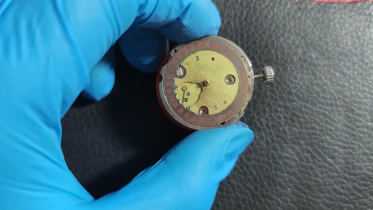 一种机械表日历24翻转结构How does mechanical watch calendar flip within 24 hours, a type of jumping mechanism