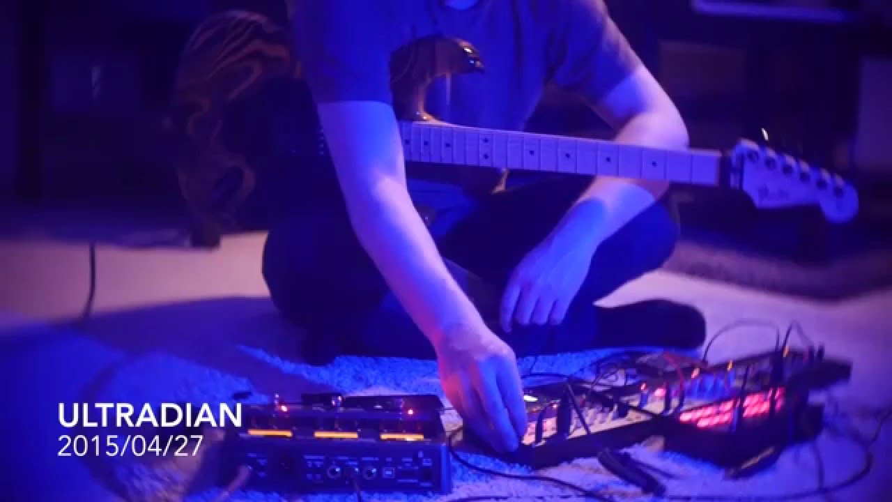 Berlin School Jam: Psychill w/ Korg Volca + Guitar