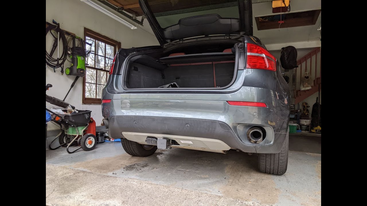 BMW E71 X6 (2008-2014) OEM trailer hitch installation overview