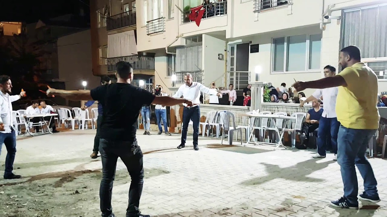 Kütahya Emet Sülye Efeleri ,Sülyeli Oynarsa İzlenir...