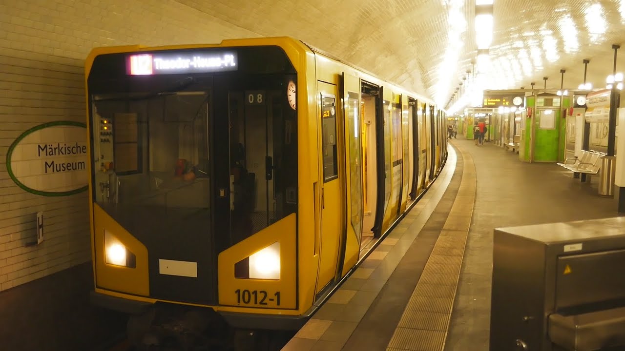 U-Bahn Berlin U-Bahnhof Märkisches Museum U2