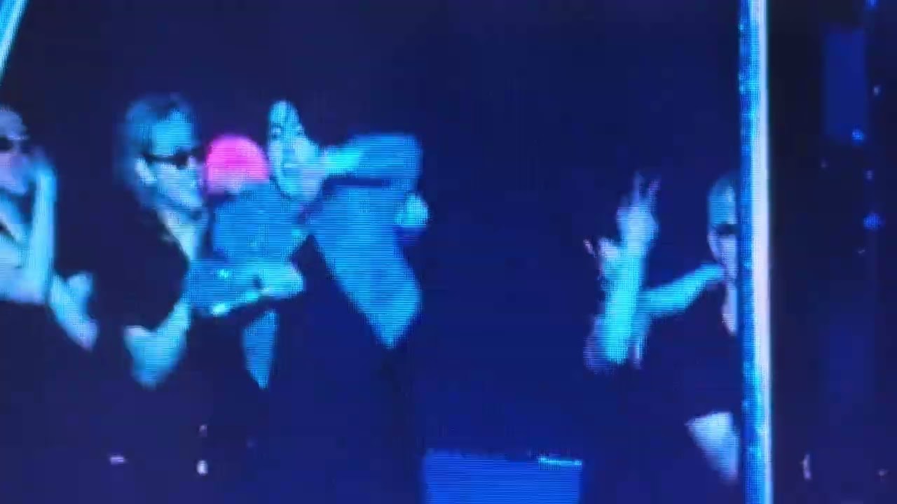Ateez concert Hongjoong solo performance on stage live 