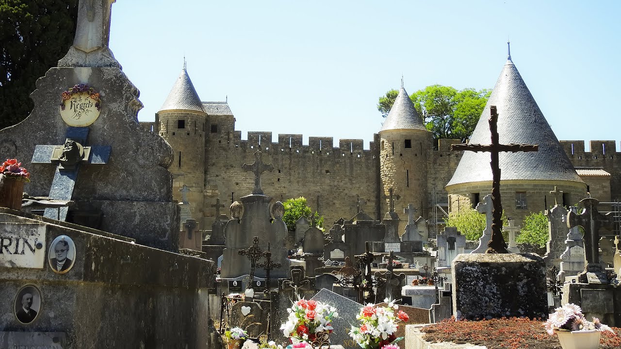Cimetière de la Cité de Carcassonne, Cemetery by a Medieval Citadel in Aude, Southern France