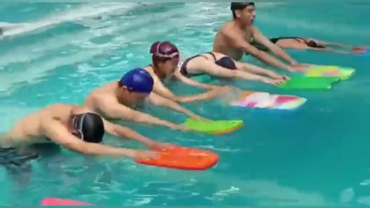 ACTIVIDADES LÚDICAS EN LAS ETAPAS DE APRENDIZAJE DE LA NATACIÓN: LOCOMOCIÓN Y SUMERCIÓN